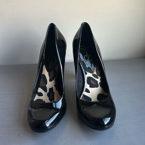 Women’s Jessica Simpson patent leather pumps